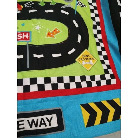 Dino Vroom Vroom Car Race Themed Boys Lightweight Quilt. Size 36" X 46" - Picture 4 of 10